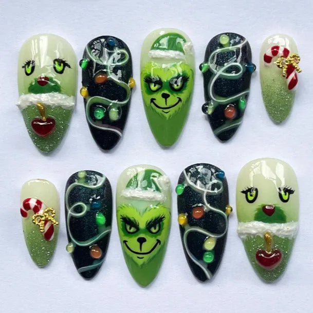 Festive Fantasy Nails™